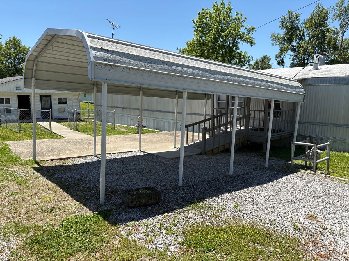 21654 Benton Street, Thompsonville, IL 62890
