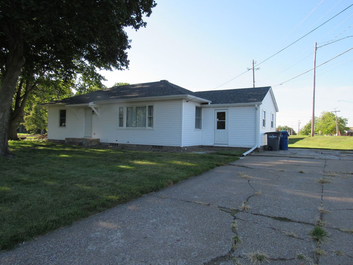 730 LINCOLN Road, Bettendorf, IA 52722