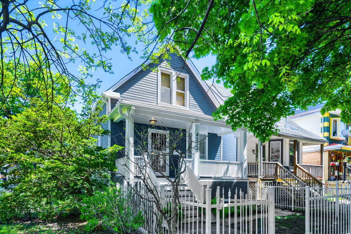 4217 Lawndale Avenue, Chicago, IL 60618