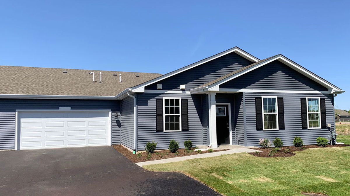 6441 maple glen Drive — Wonder Lake, IL 60097