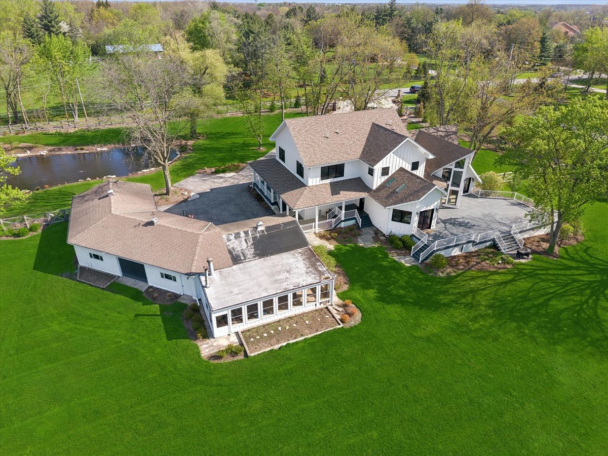 16W185 89th Street, Burr Ridge, IL 60527