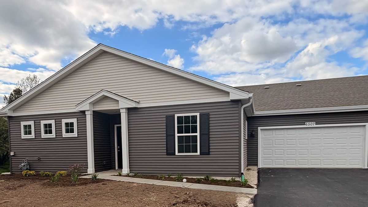 6507 Juniper Drive — Wonder Lake, IL 60097