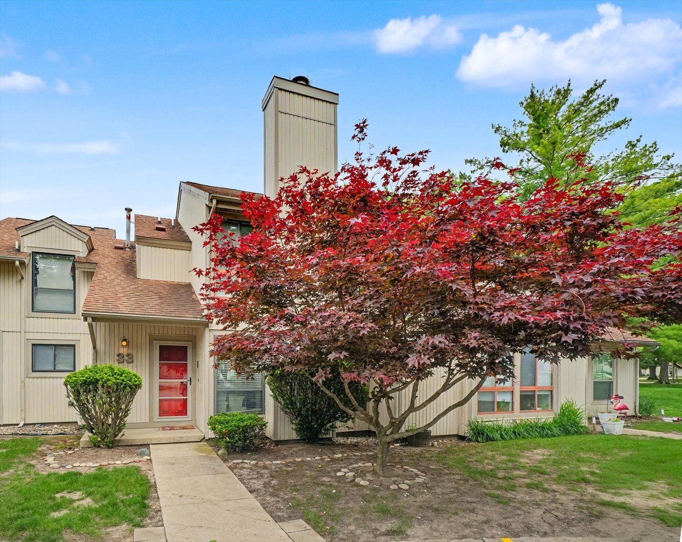 33 Colony West Drive — Champaign, IL 61820