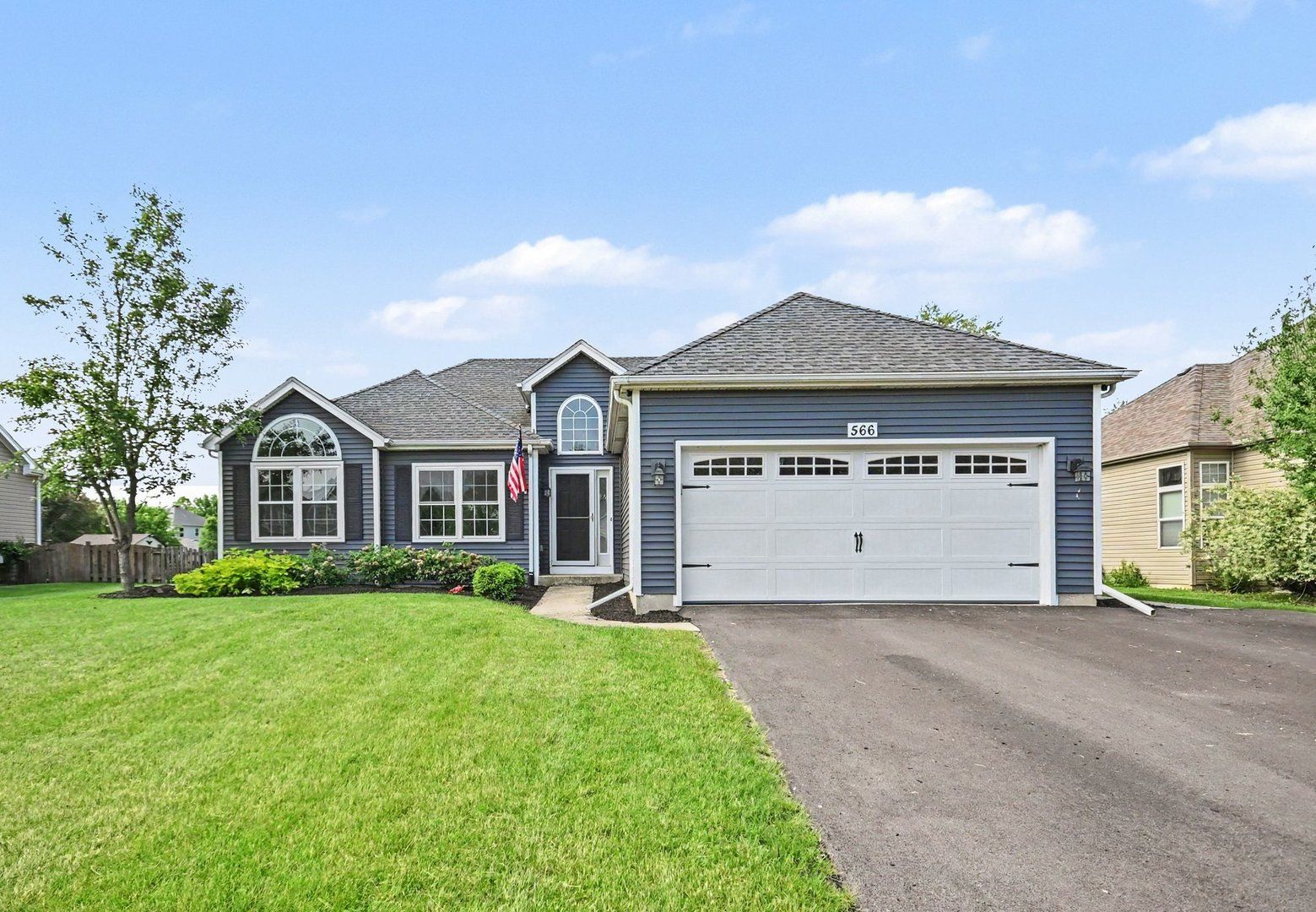 566 Yellowstone Lane — Yorkville, IL 60560