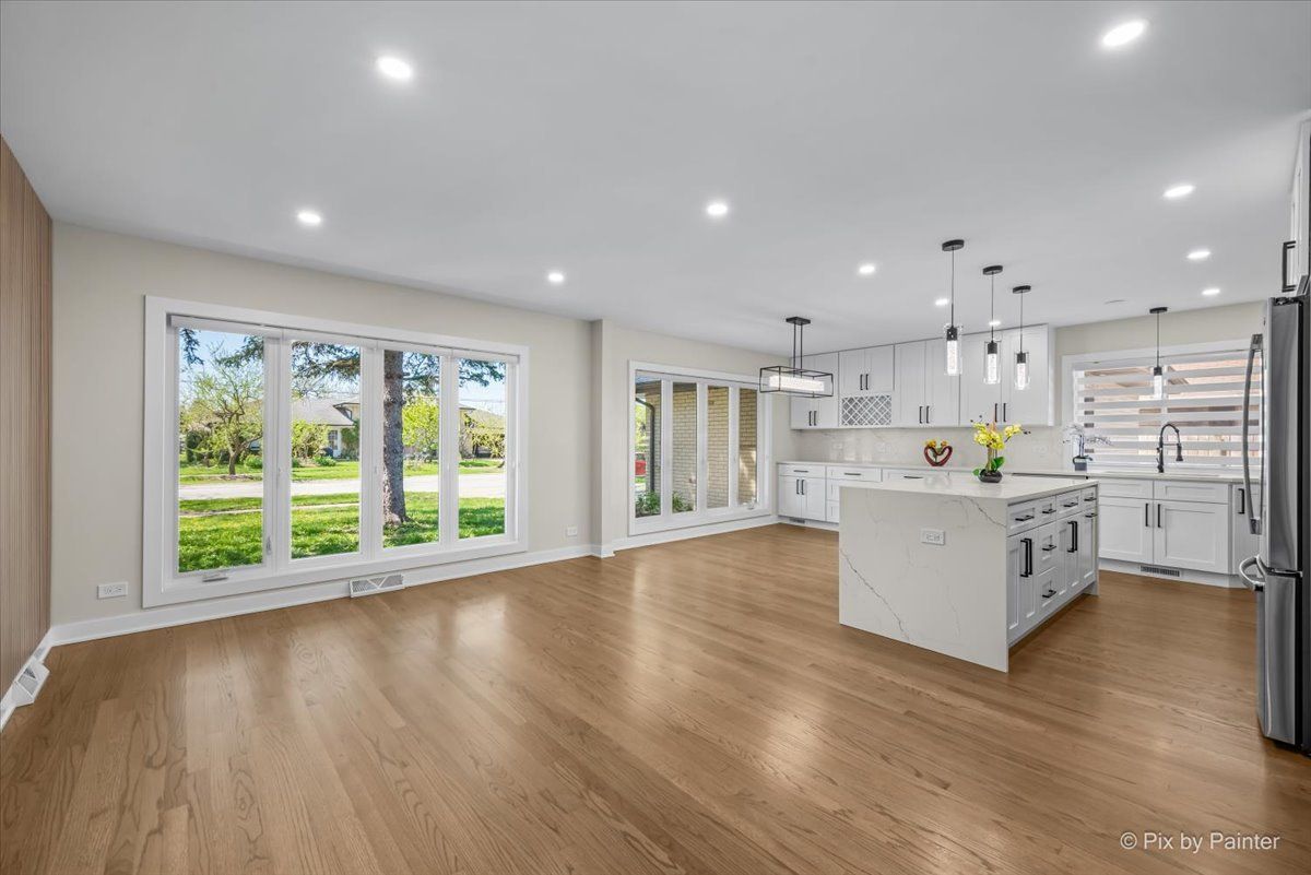1535 Marshall Drive, Des Plaines, IL 60018
