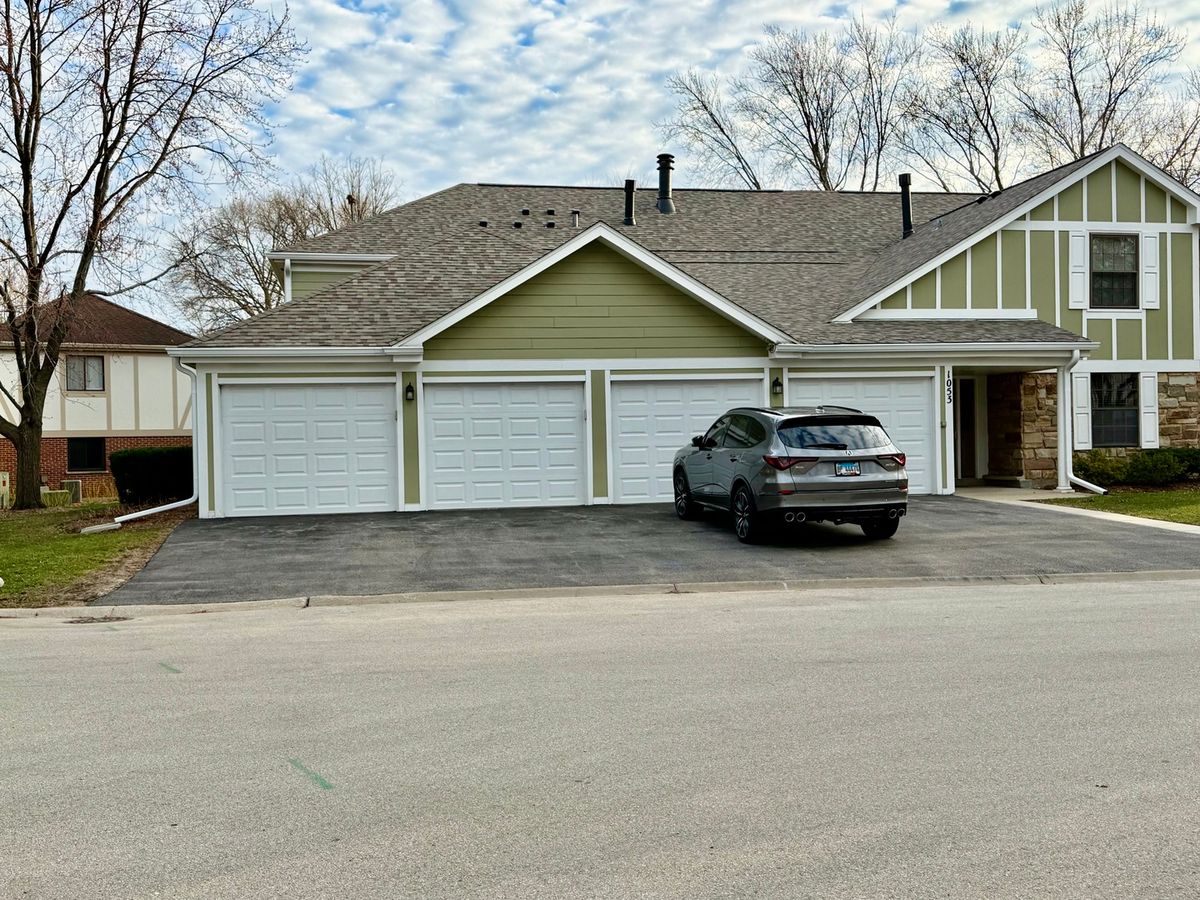 1053 Scanlon Drive #A1, Wheeling, IL 60090