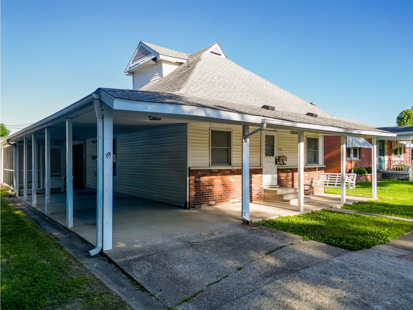 312 N 11th Street — Herrin, IL 62948