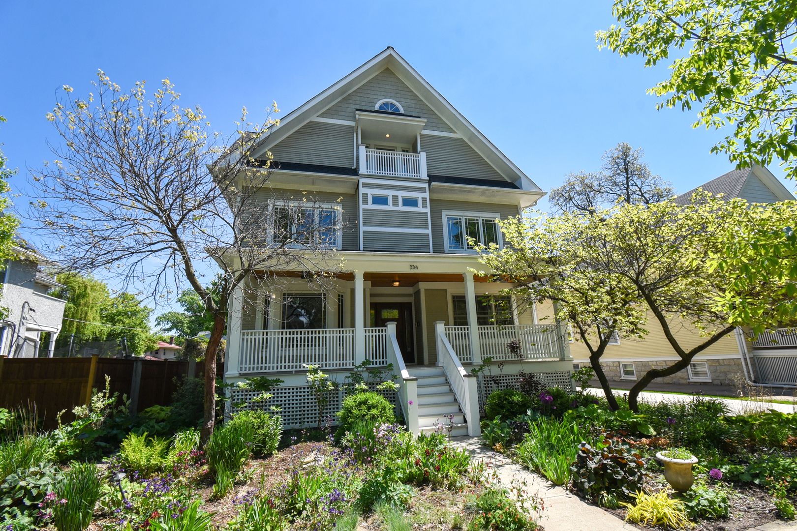 534 N Marion Street — Oak Park, IL 60302