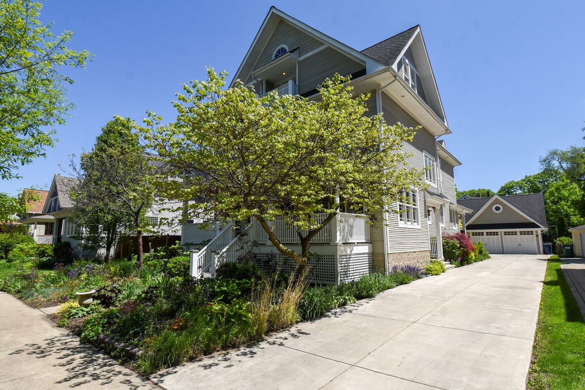 534 N Marion Street, Oak Park, IL 60302