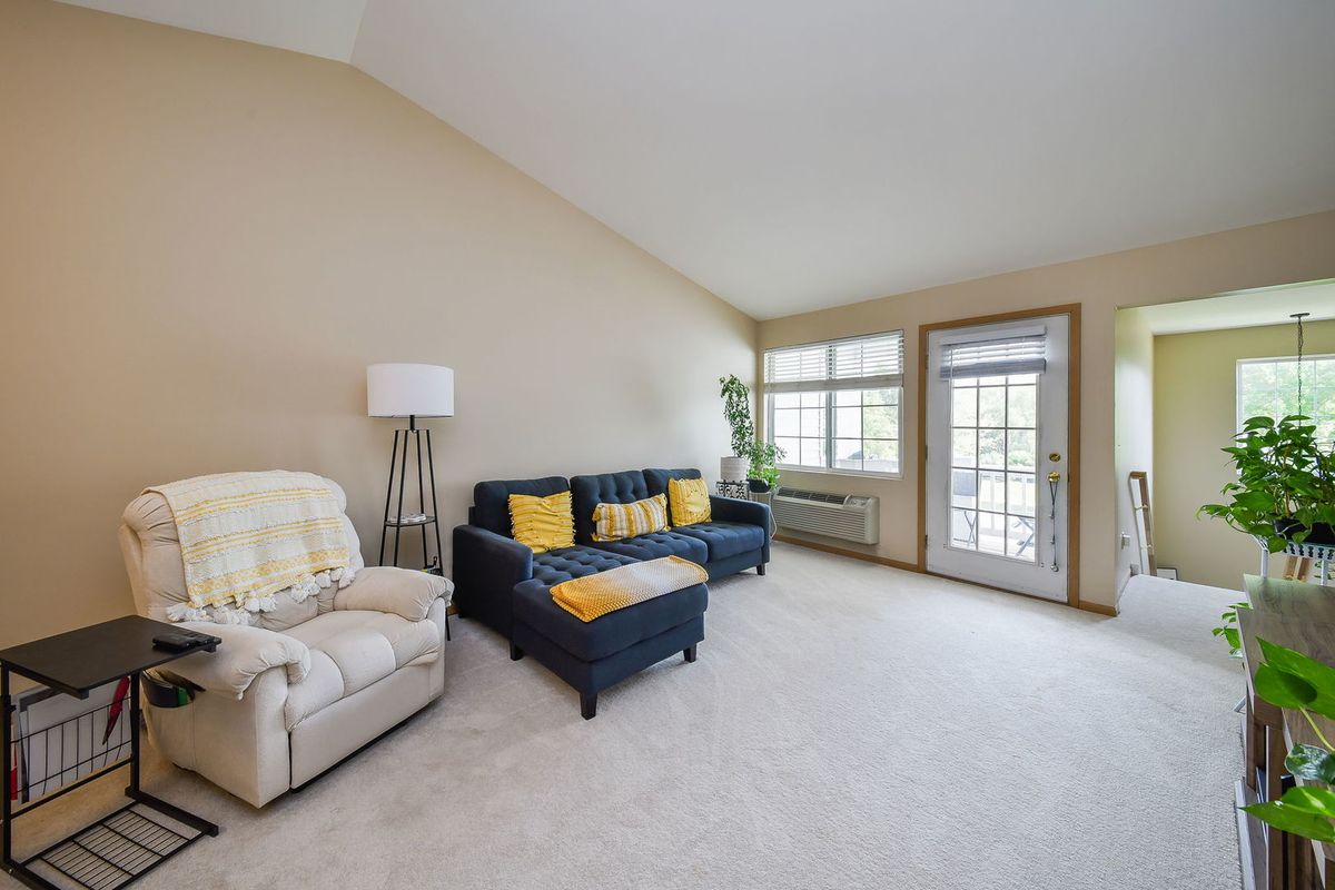128 Bertram Drive #O, Yorkville, IL 60560