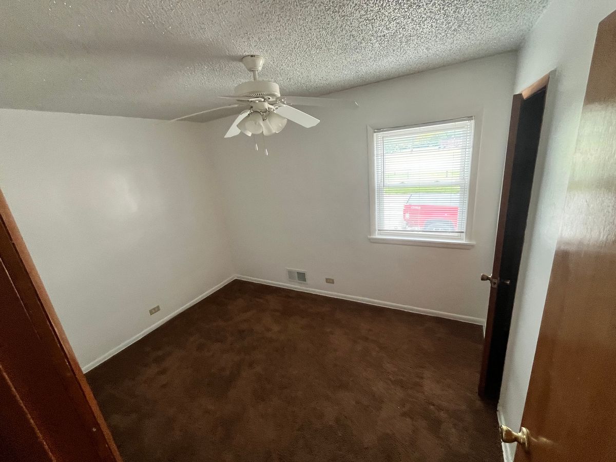 7458 W 64th Place, Summit, IL 60501
