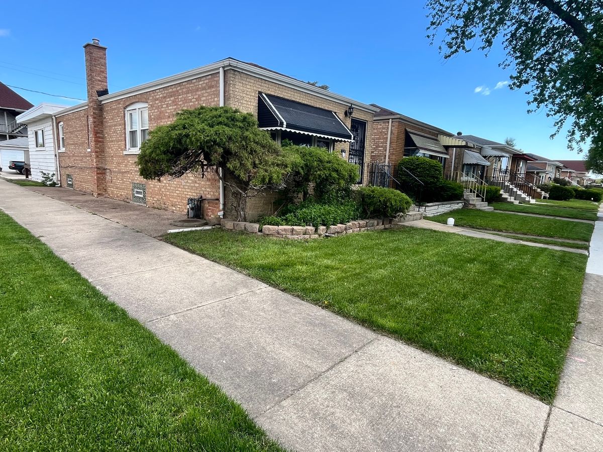 7458 W 64th Place, Summit, IL 60501