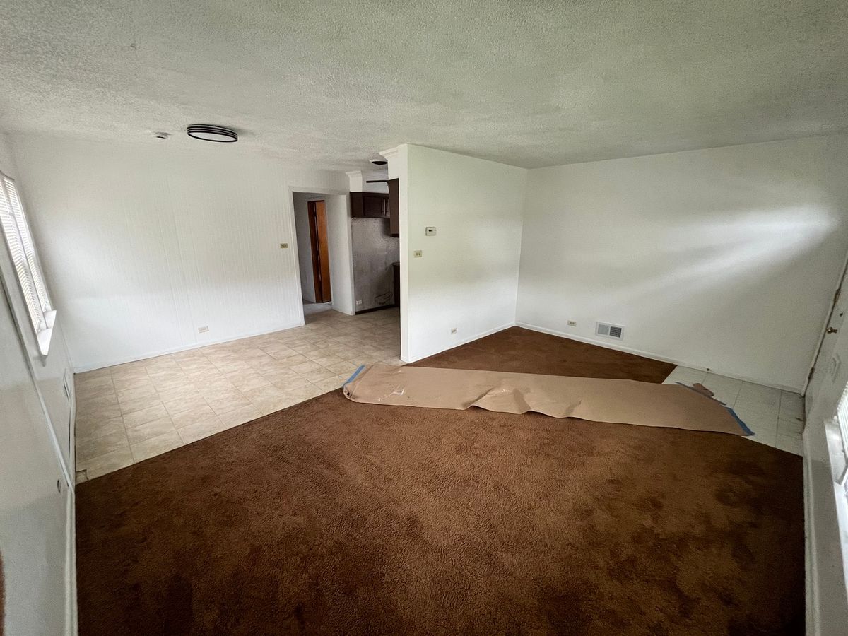 7458 W 64th Place, Summit, IL 60501