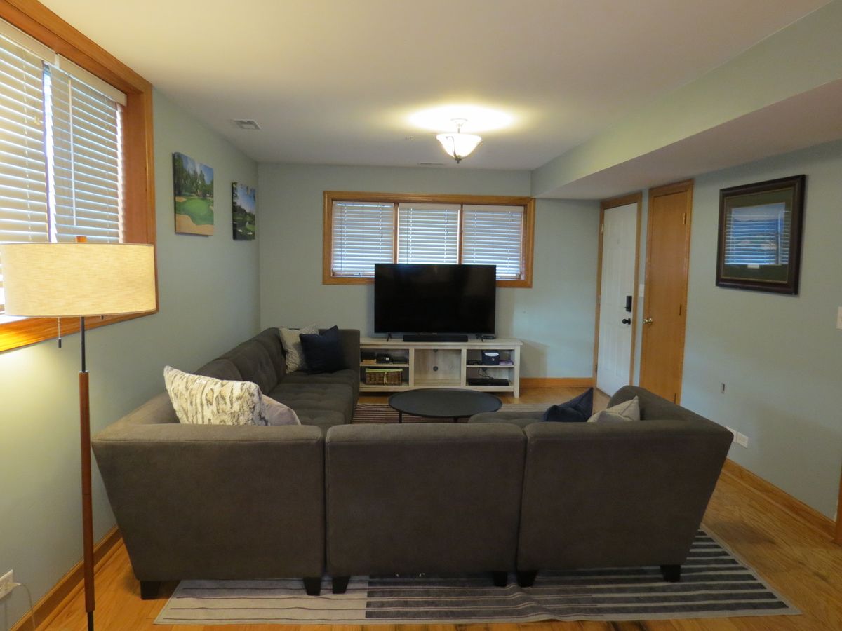 308 State Street #1, Lemont, IL 60439
