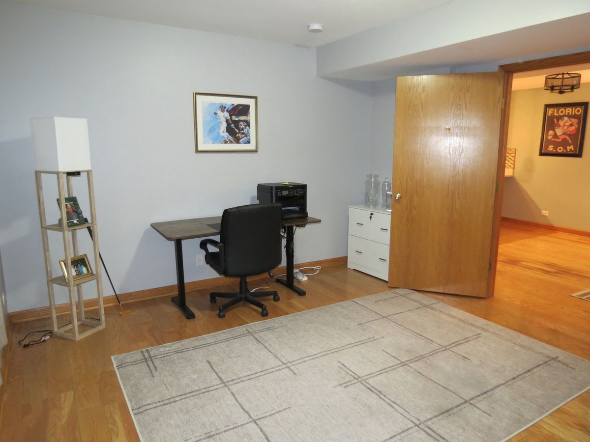 308 State Street #1, Lemont, IL 60439