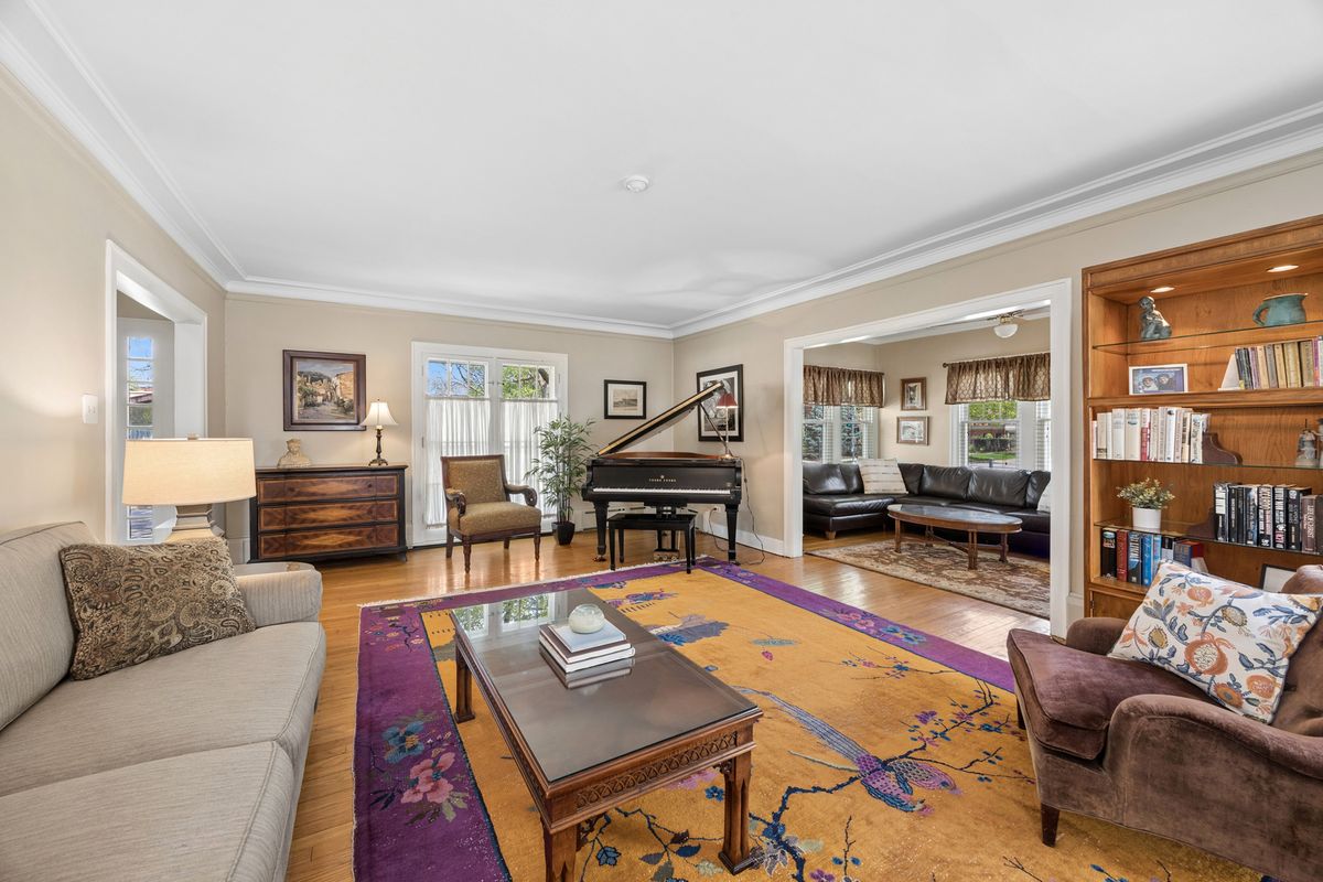 752 Lathrop Avenue, River Forest, IL 60305