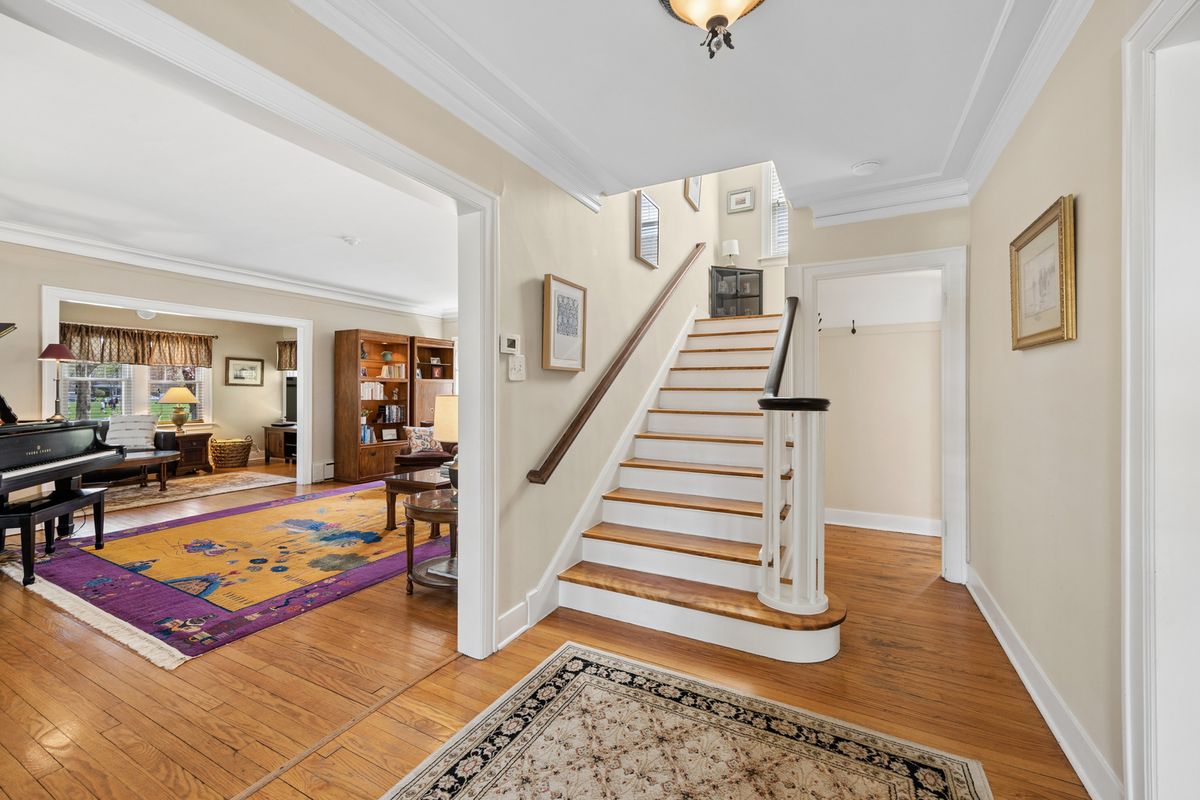 752 Lathrop Avenue, River Forest, IL 60305
