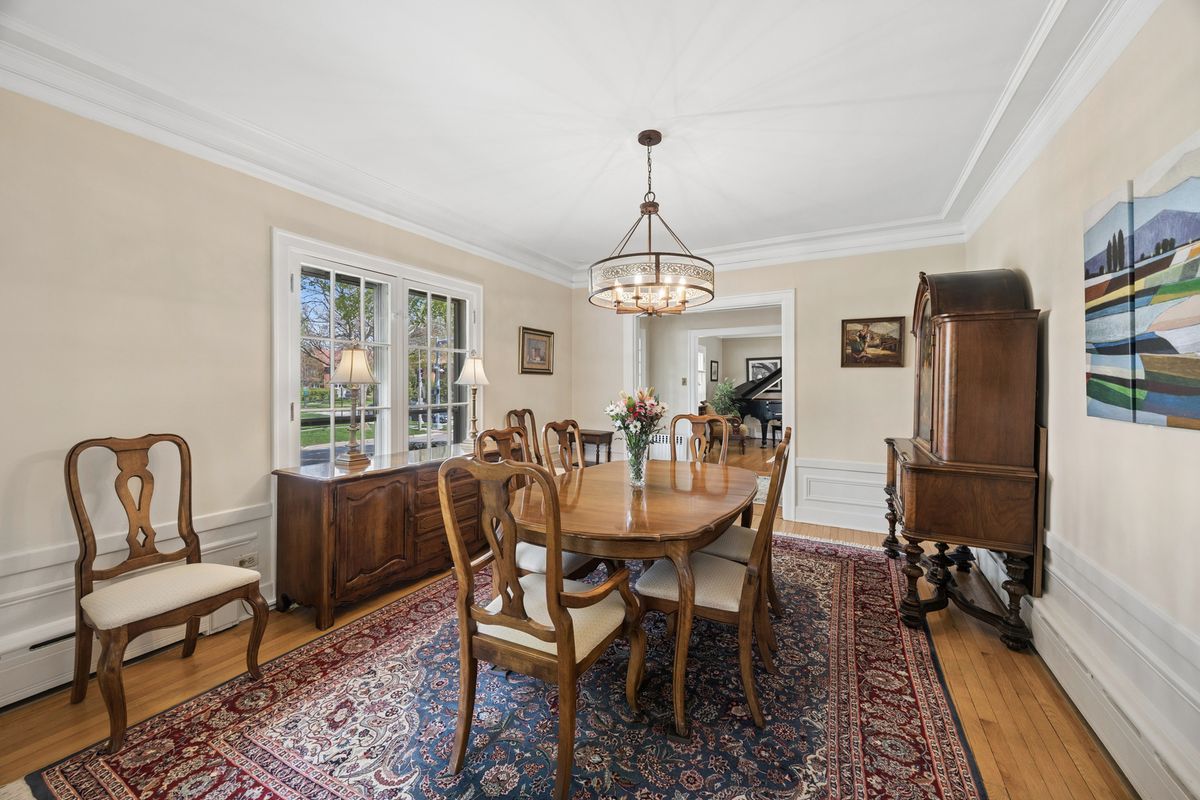 752 Lathrop Avenue, River Forest, IL 60305