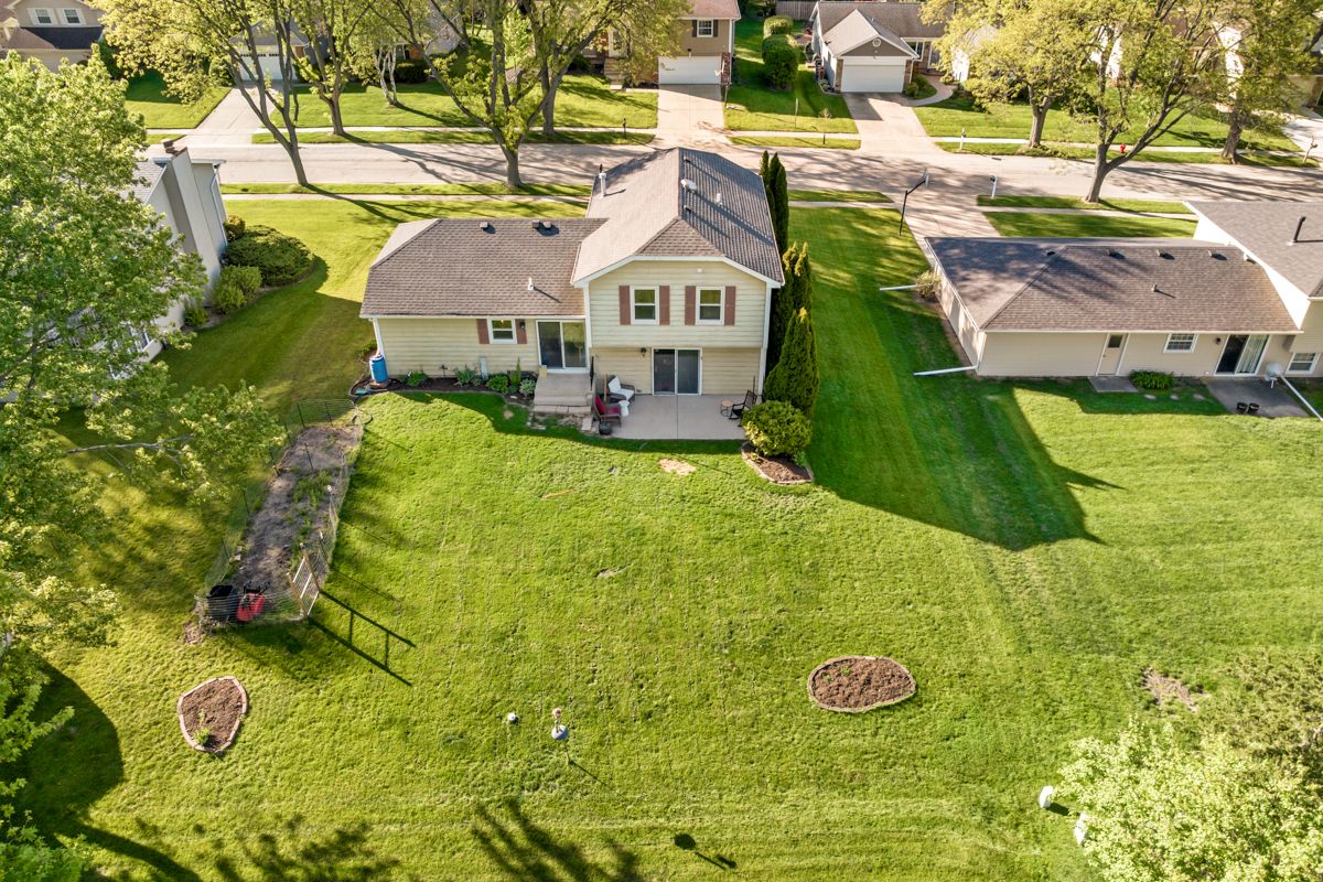 650 BUTTERFIELD Drive, Algonquin, IL 60102