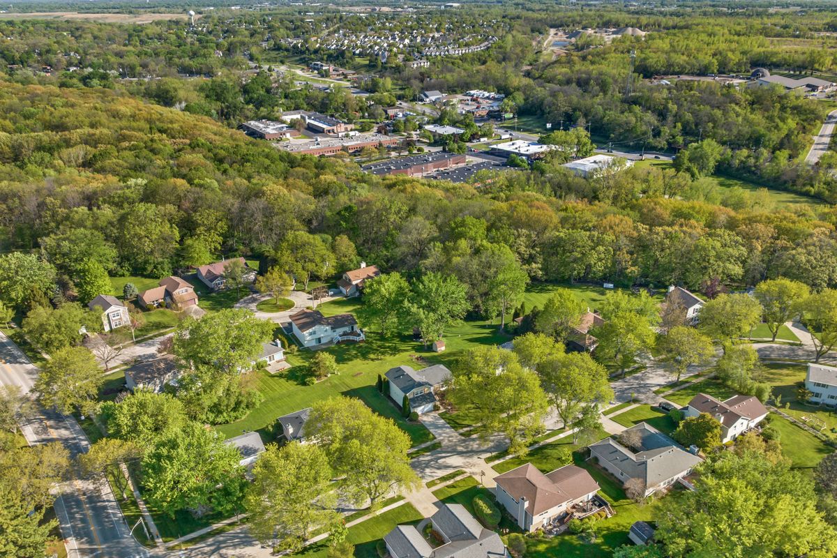 650 BUTTERFIELD Drive, Algonquin, IL 60102
