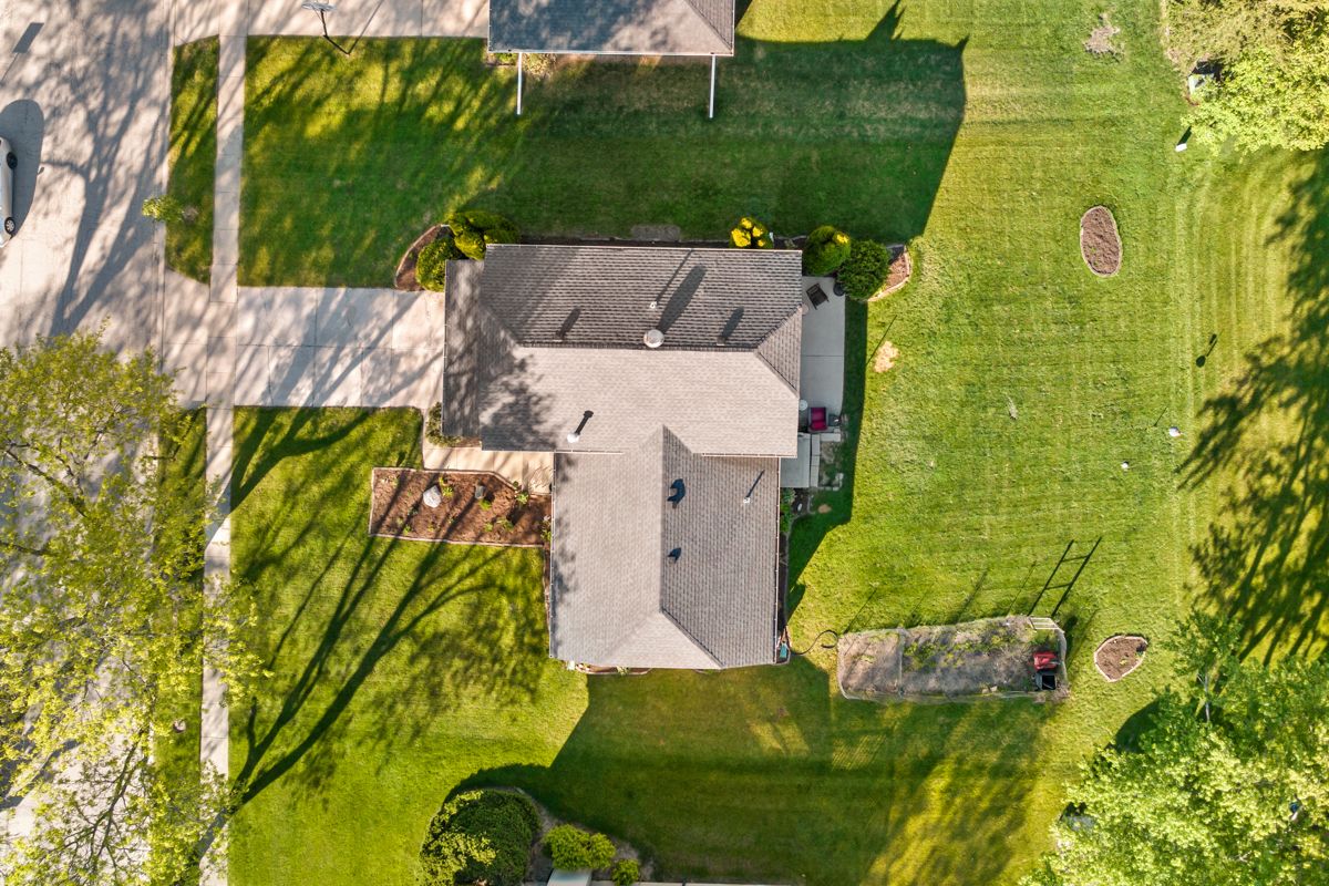 650 BUTTERFIELD Drive, Algonquin, IL 60102