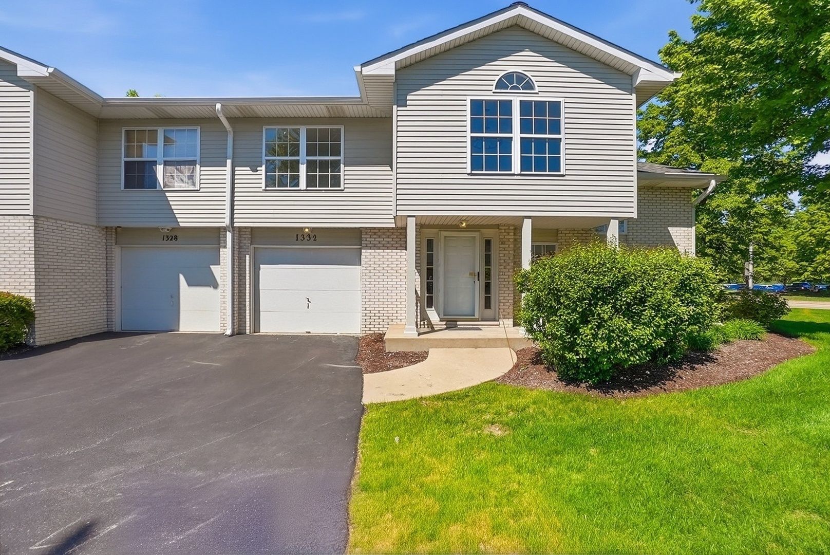 1332 Sugar Court — Naperville, IL 60563