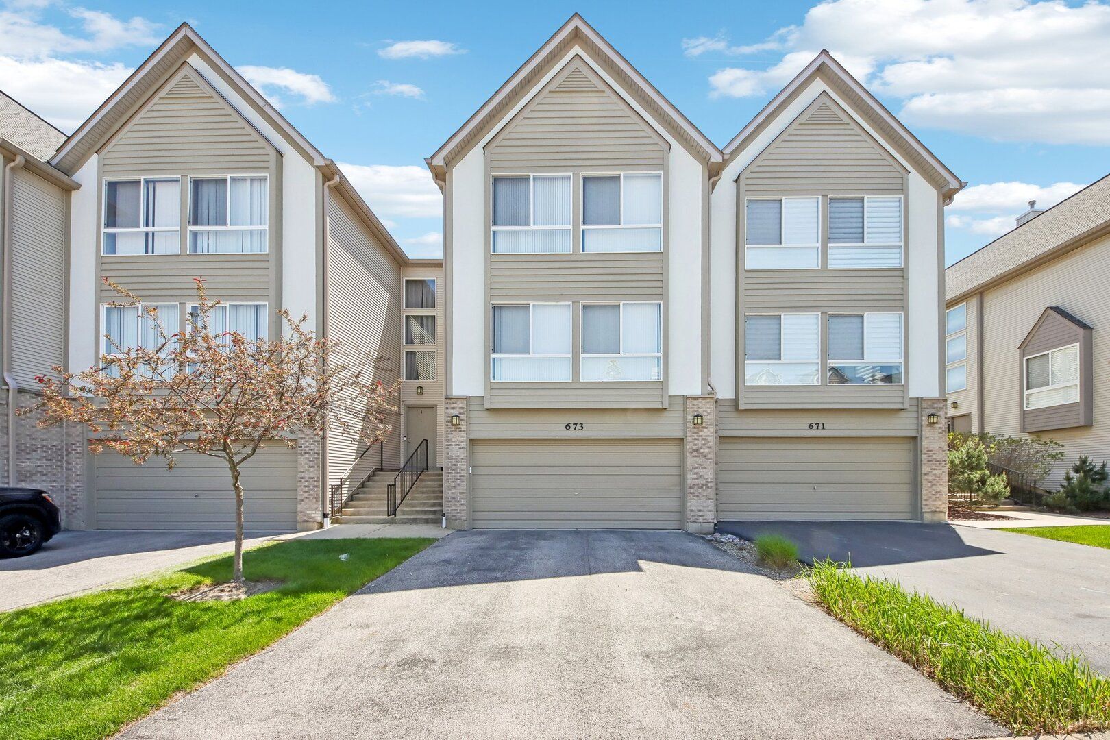 673 E FOUNTAINVIEW Drive #673 — Mundelein, IL 60060