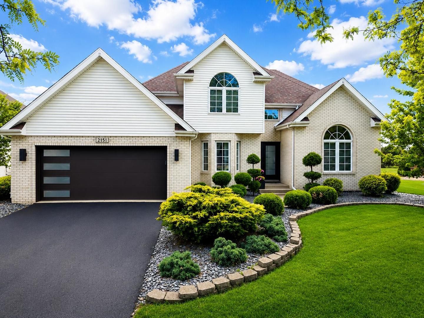 2151 Bluestem Parkway — Lynwood, IL 60411