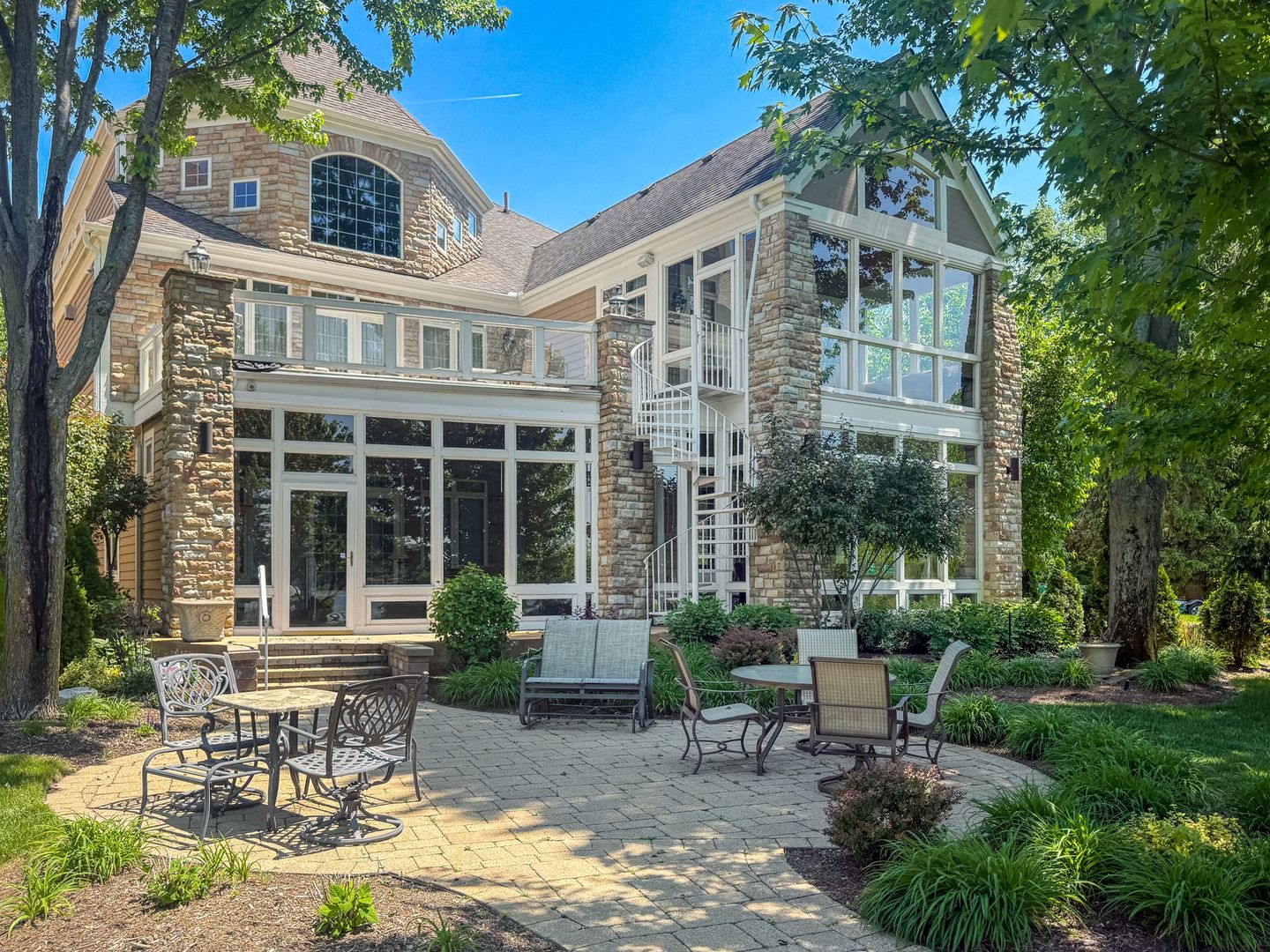 38856 N Cedar Crest Drive — Lake Villa, IL 60046