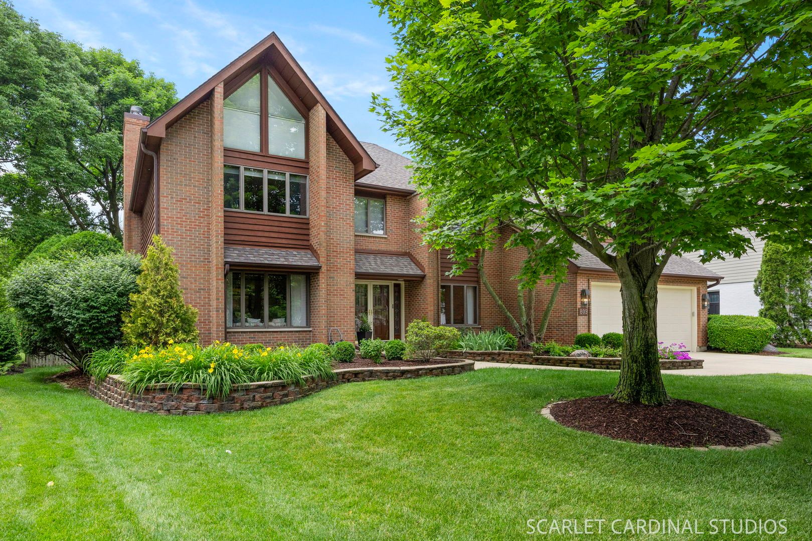 809 Glenmore Court — Naperville, IL 60540