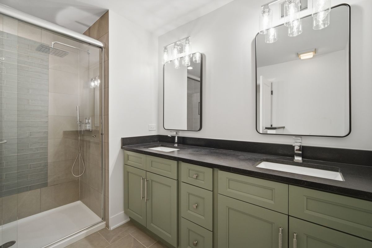 28 Windemere Lane, South Barrington, IL 60010