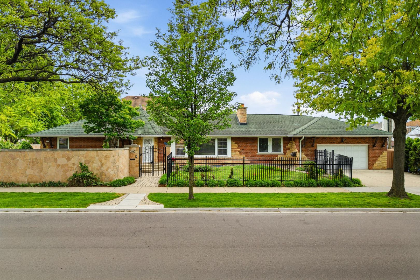 1758 N Natoma Avenue — Chicago, IL 60707