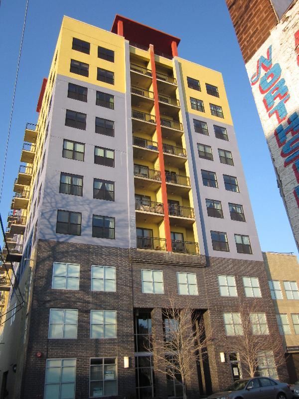 1122 W Catalpa Avenue #1005 — Chicago, IL 60640