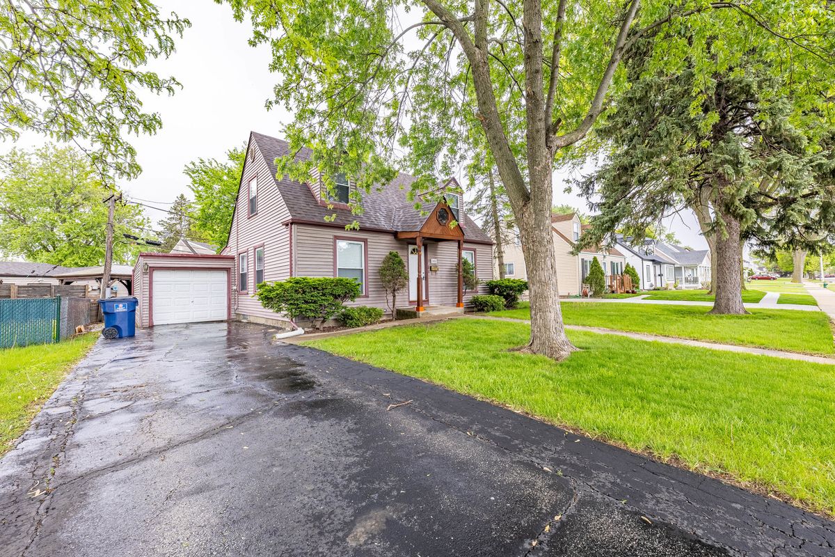 2633 Scott Street, Franklin Park, IL 60131