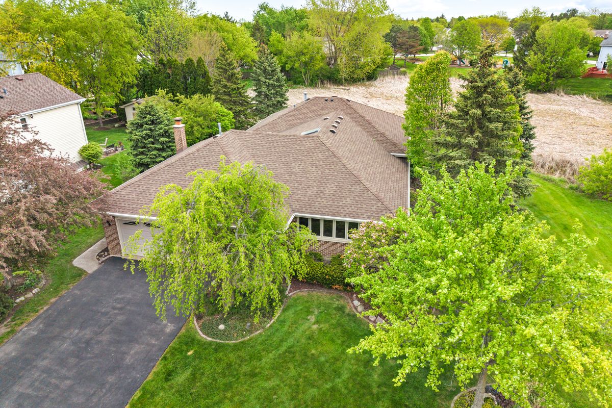 1281 TRACIE Drive, Lake Zurich, IL 60047