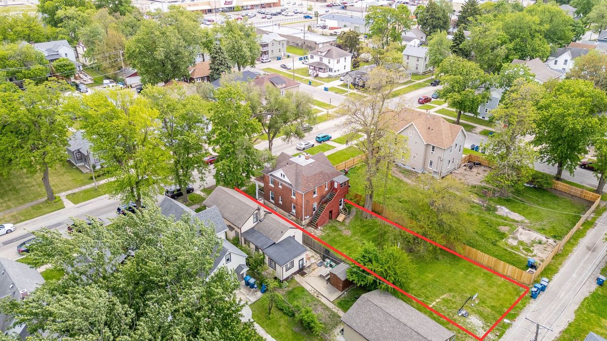 369-371 S 3rd Avenue S, Kankakee, IL 60901