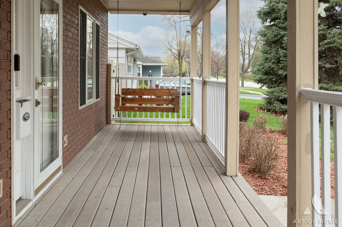 3204 Owl Drive, Rolling Meadows, IL 60008