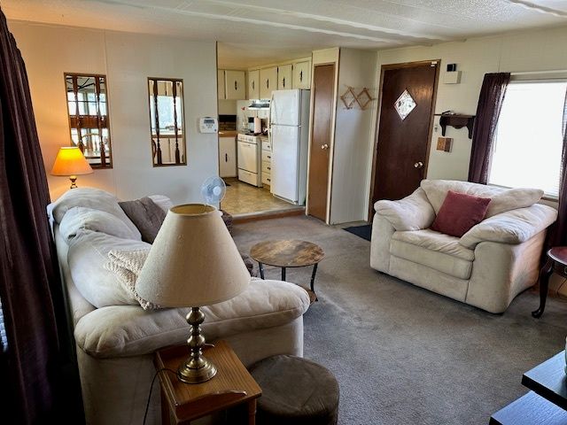 9 Hickory Lane, Sandwich, IL 60548