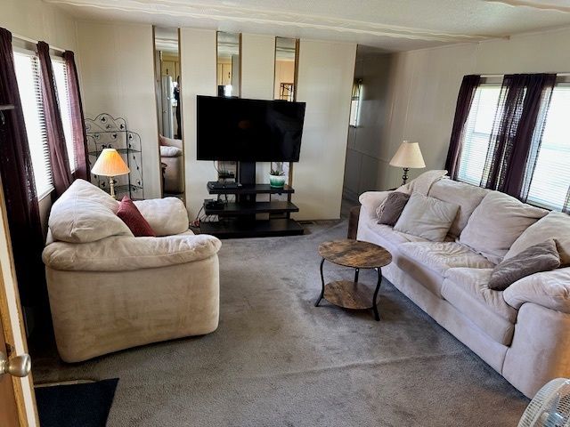 9 Hickory Lane, Sandwich, IL 60548