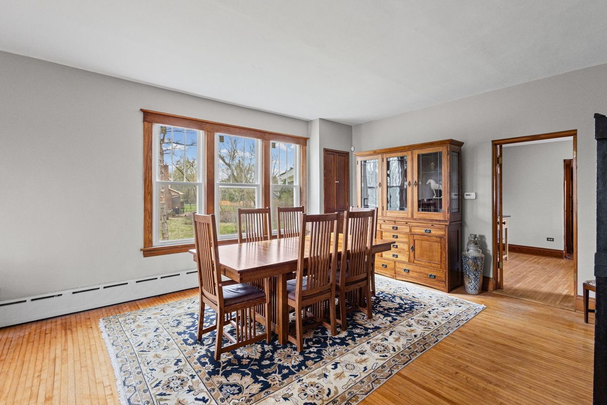 504 N SCHOENBECK Road, Prospect Heights, IL 60070