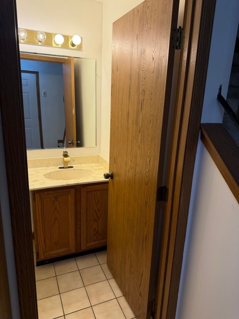 4007 193rd Street #2, Country Club Hills, IL 60478