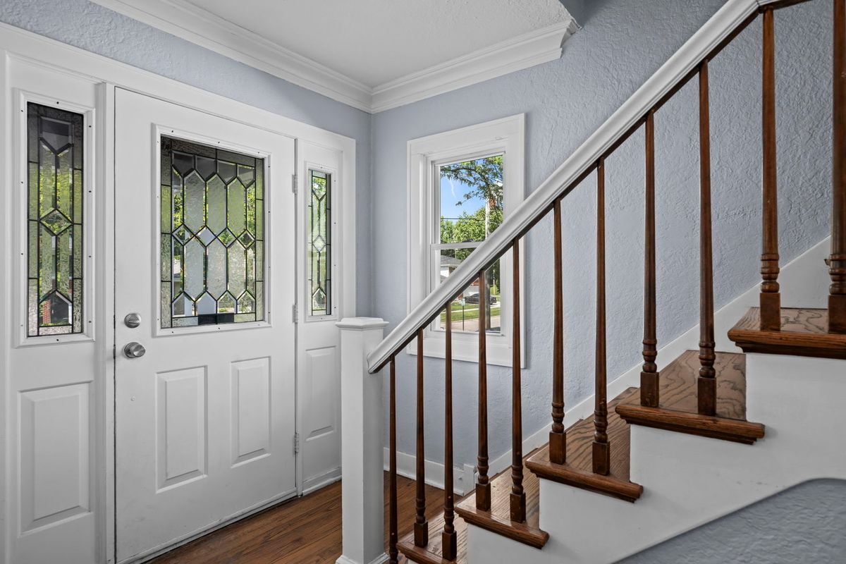 331 E Russell Street, Barrington, IL 60010