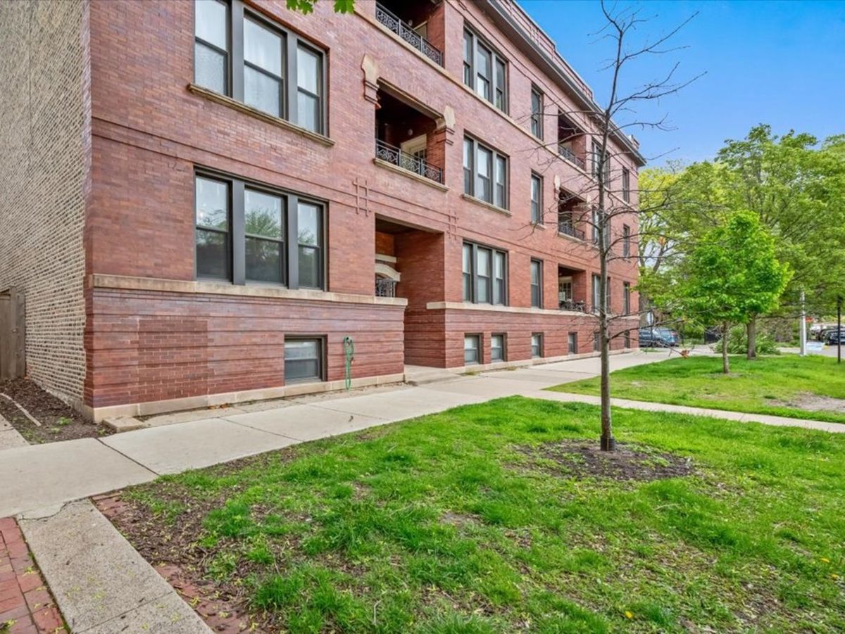 1308 Granville Avenue, Chicago, IL 60660