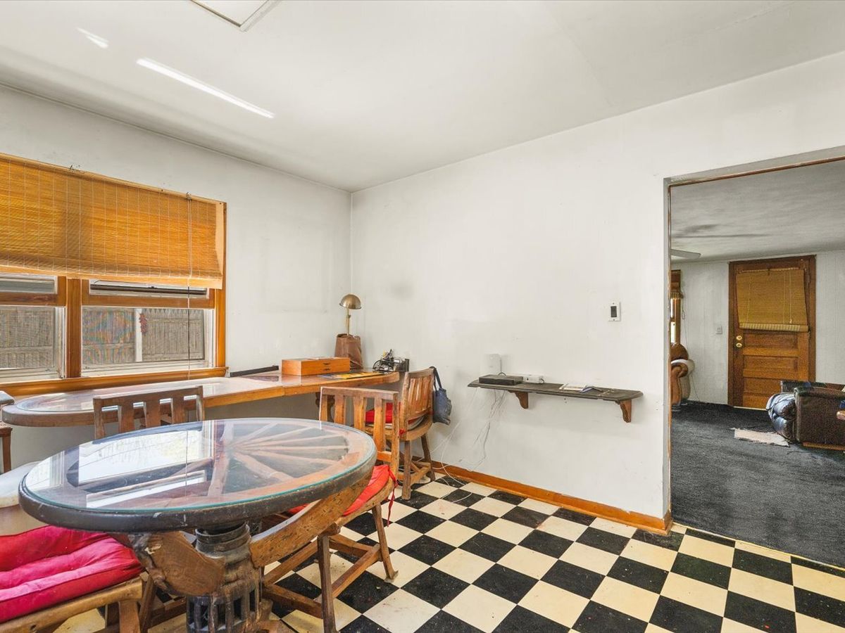 205 N Jones Terrace, Oregon, IL 61061
