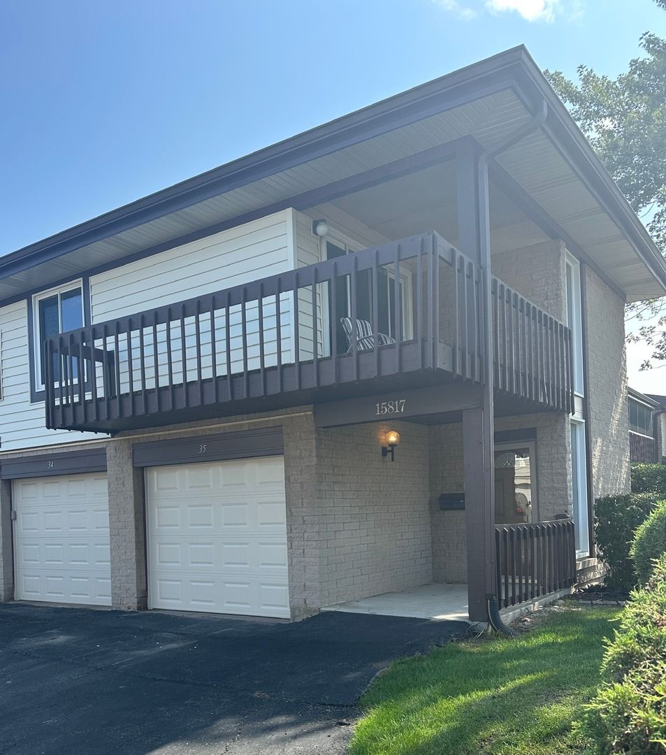 15817 Orlan Brook Drive, Orland Park, IL 60462