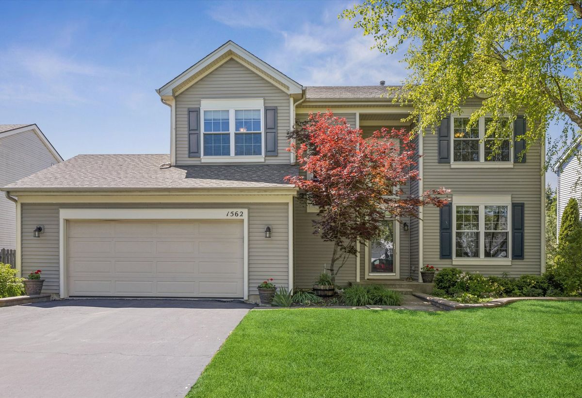 1562 Glenside Drive, Bolingbrook, IL 60490