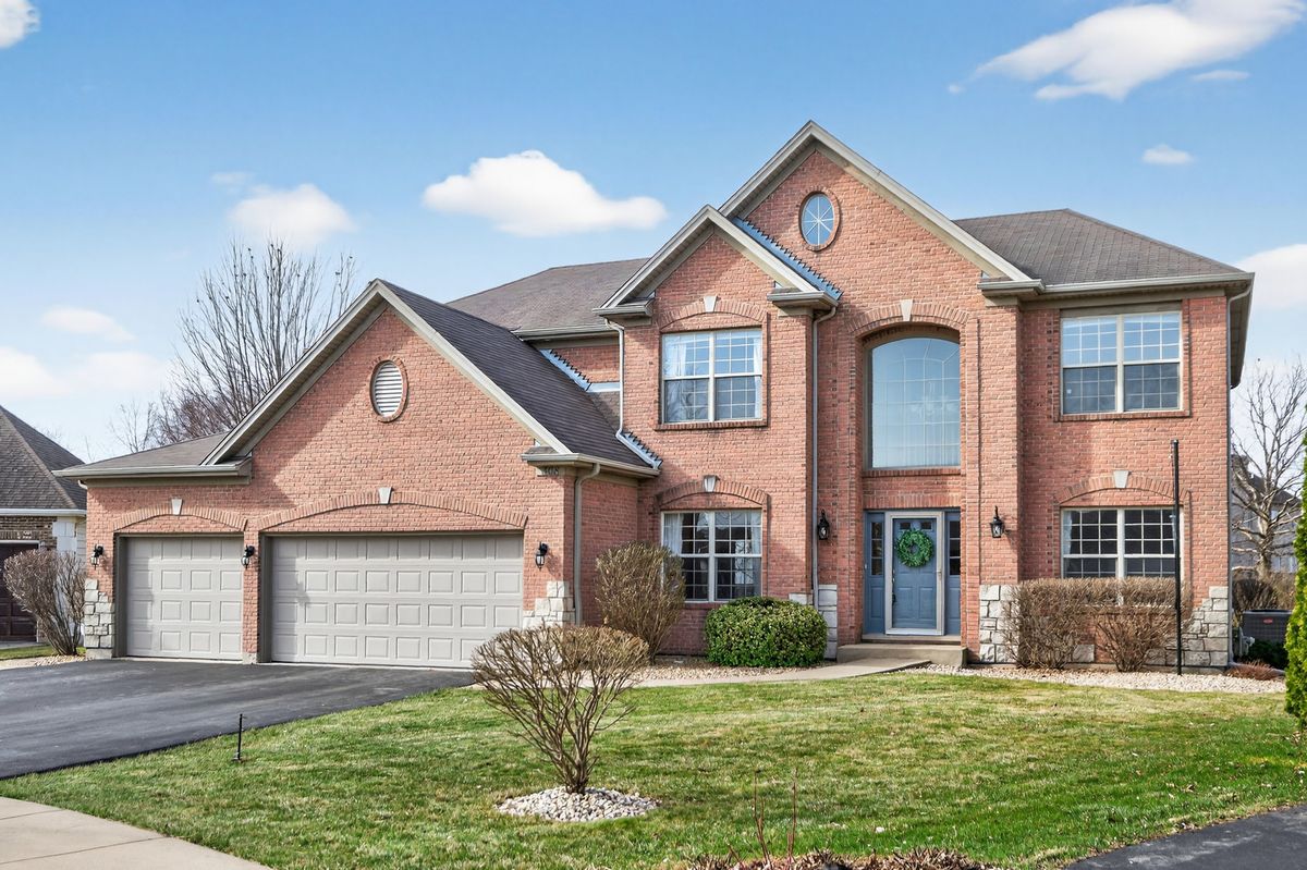 368 Kingsbury Drive, DeKalb, IL 60115