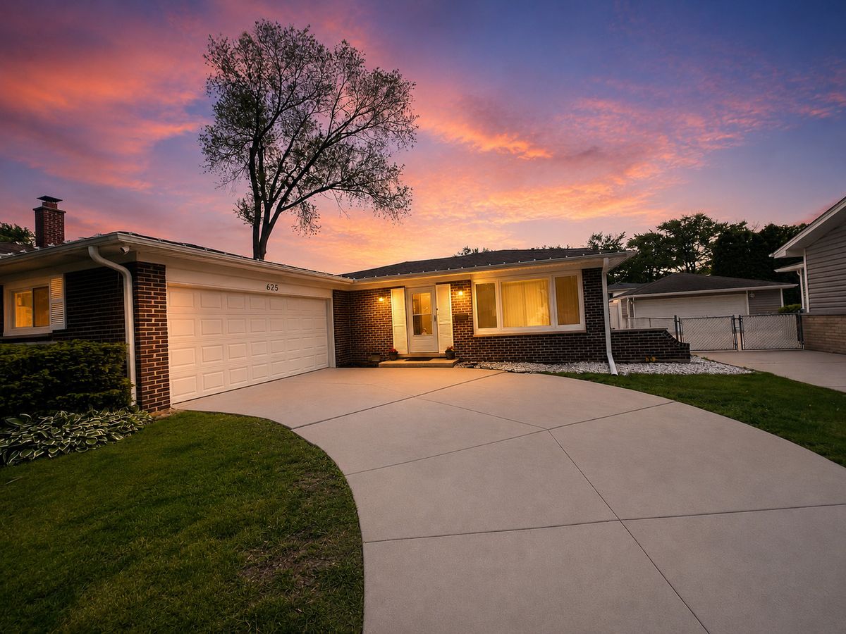 625 Devonshire Drive, Des Plaines, IL 60018