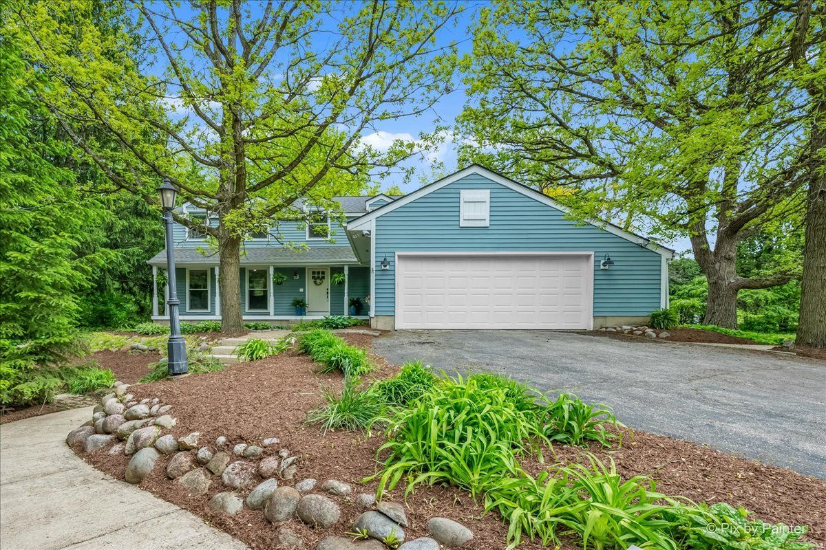 4N015 Trotter Lane, St. Charles, IL 60175