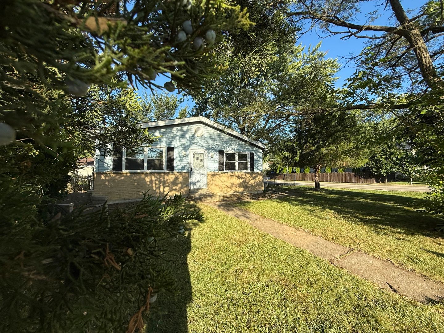 510 Hickory Street — Mundelein, IL 60060